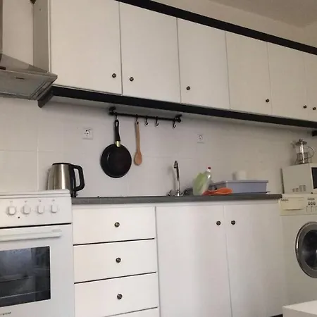 Istos 1 Apartment