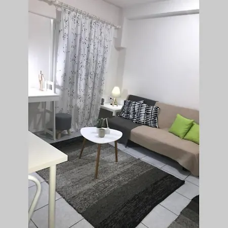 Istos 1 Apartment *